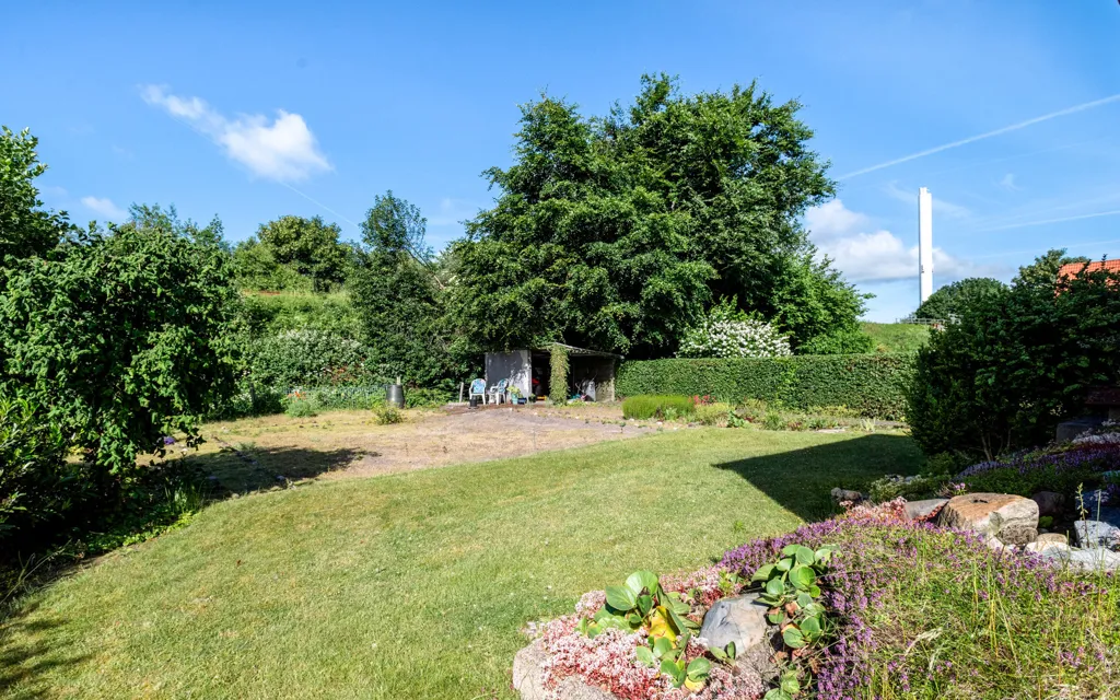 Jardin - 1951 Villa with Garden in Holstebro