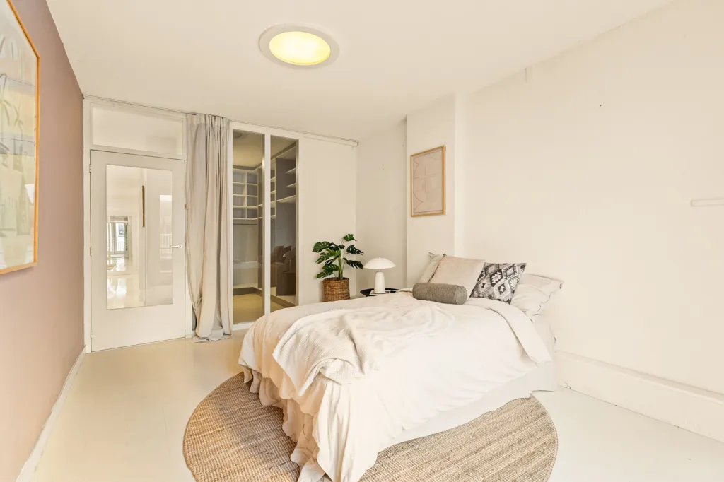Bedrooms - Galerijflat with Garden at Lijnbaansgracht