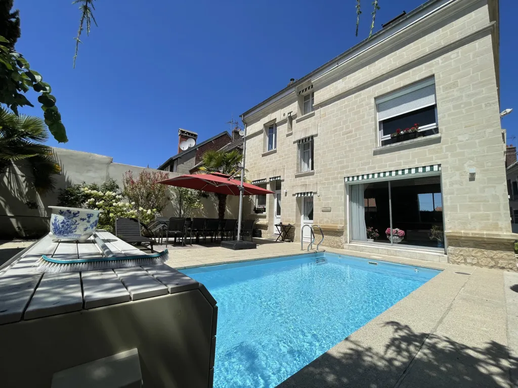 Bassein - Luxury House with Pool in Compiègne