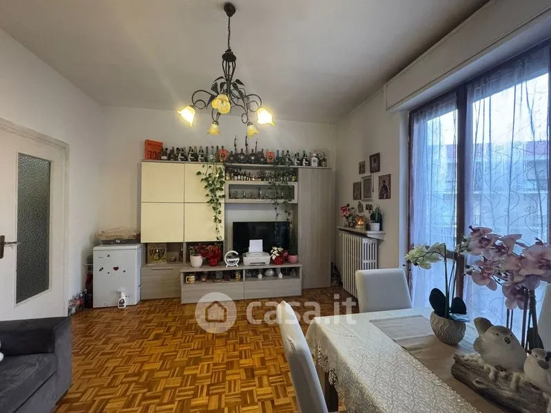 Séjour - Trilocale with Balcony in Vercelli