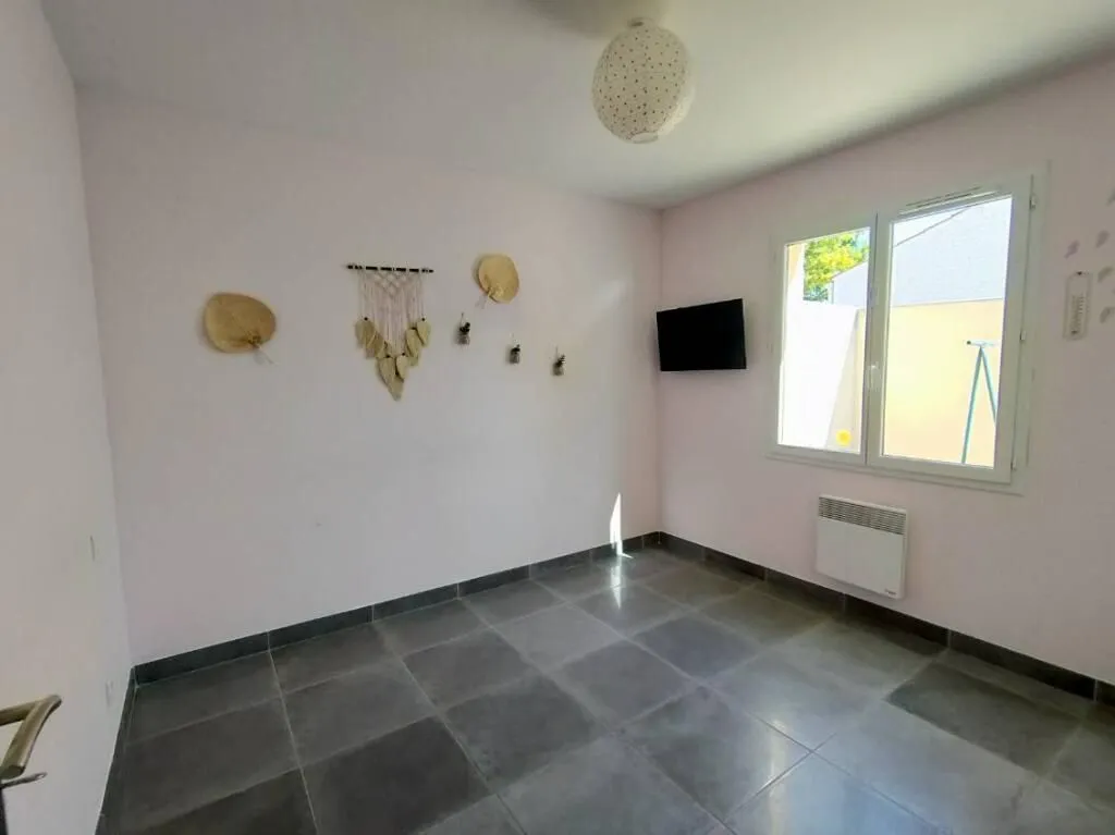 Chambres - Villa avec Piscine et Vue Panoramique à Valros