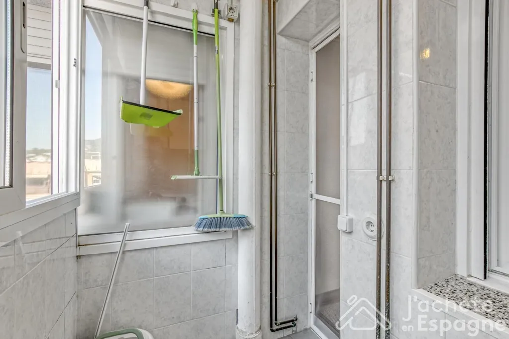 Vannitoad - Apartment with East-Facing Terraces in Gavà