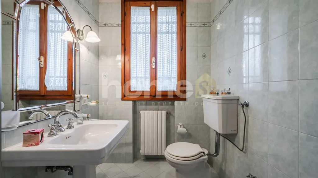 Vannitoad - Luxury Villa with Garden in Modena