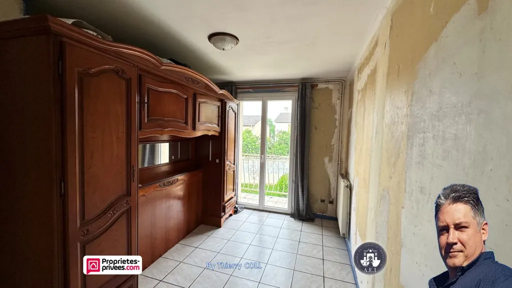 Ingresso - House with Garden in Saint-Fons