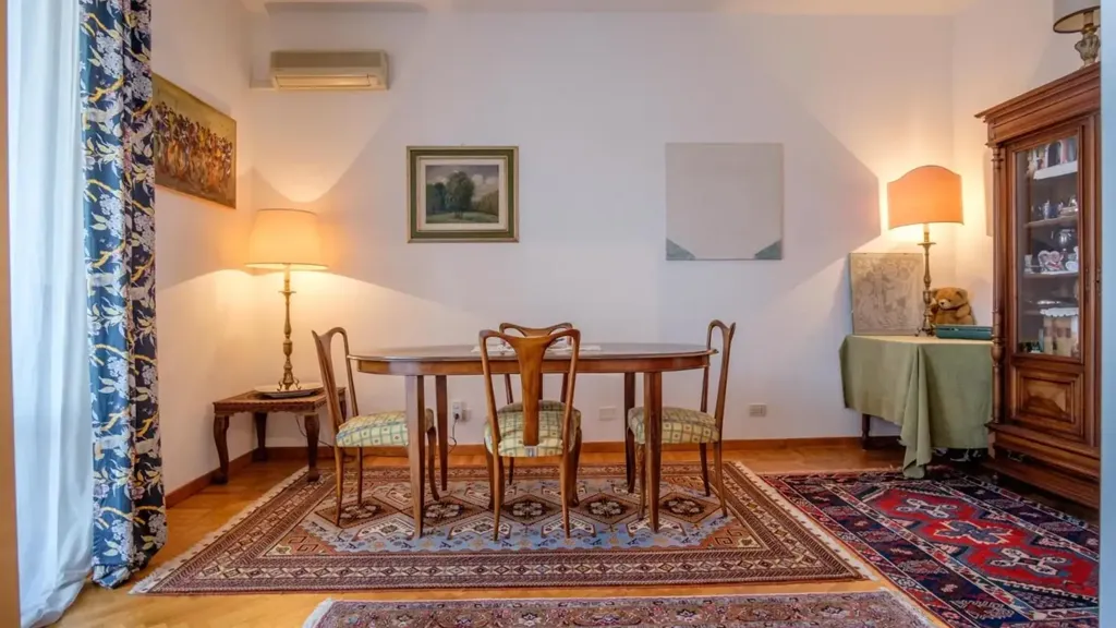 Salle à manger - Fully Rented Apartment with Balcony in Florence