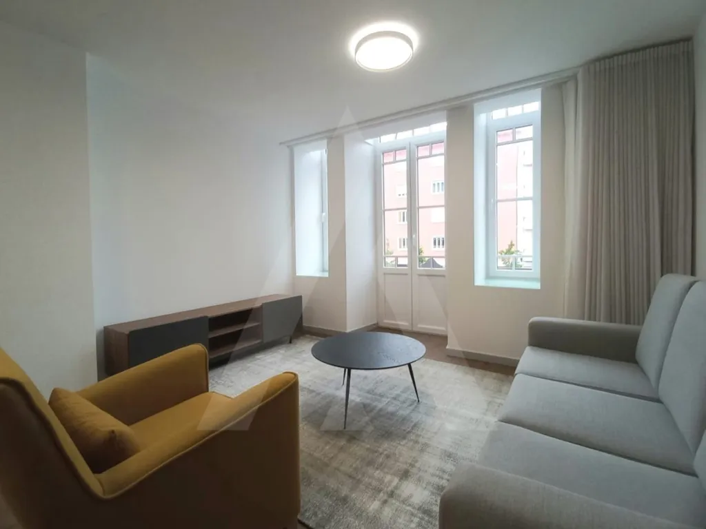 Elutuba - Furnished Flat with City View in Aveiro Centre