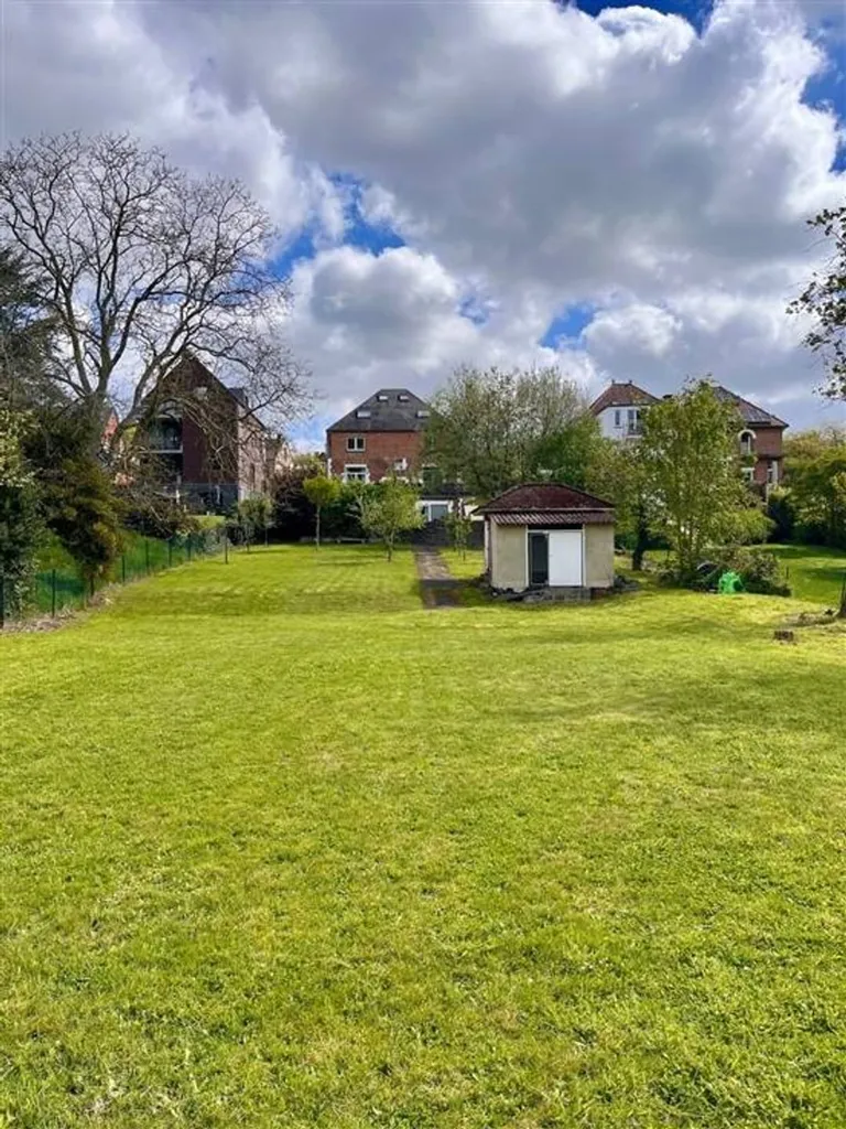 Aed - Studio with Garden in Jambes
