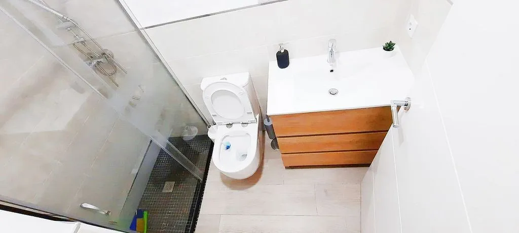 Salles de bain - Furnished Flat with Air Conditioning in Campanillas