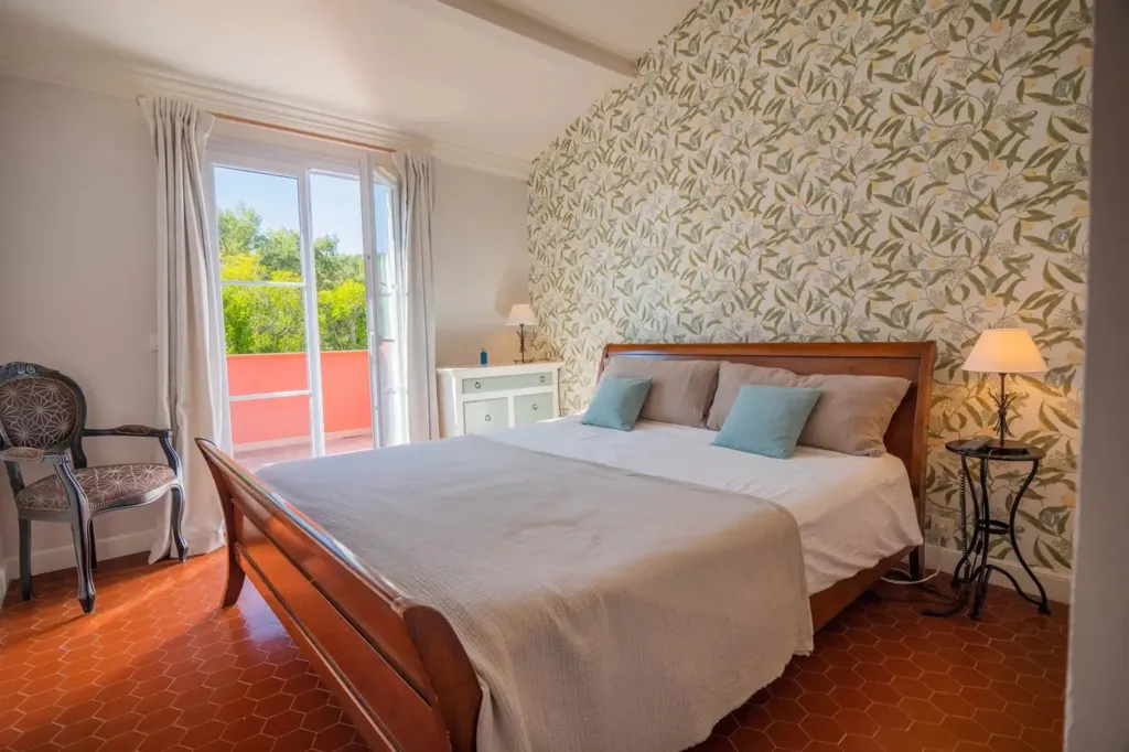 Magamistoad - Charming Villa with Pool in Secure Domain
