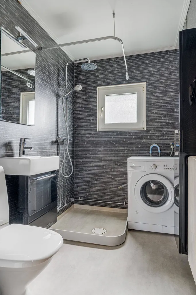 Salles de bain - Bright 2-Bedroom Flat with Balcony in Tidaholm