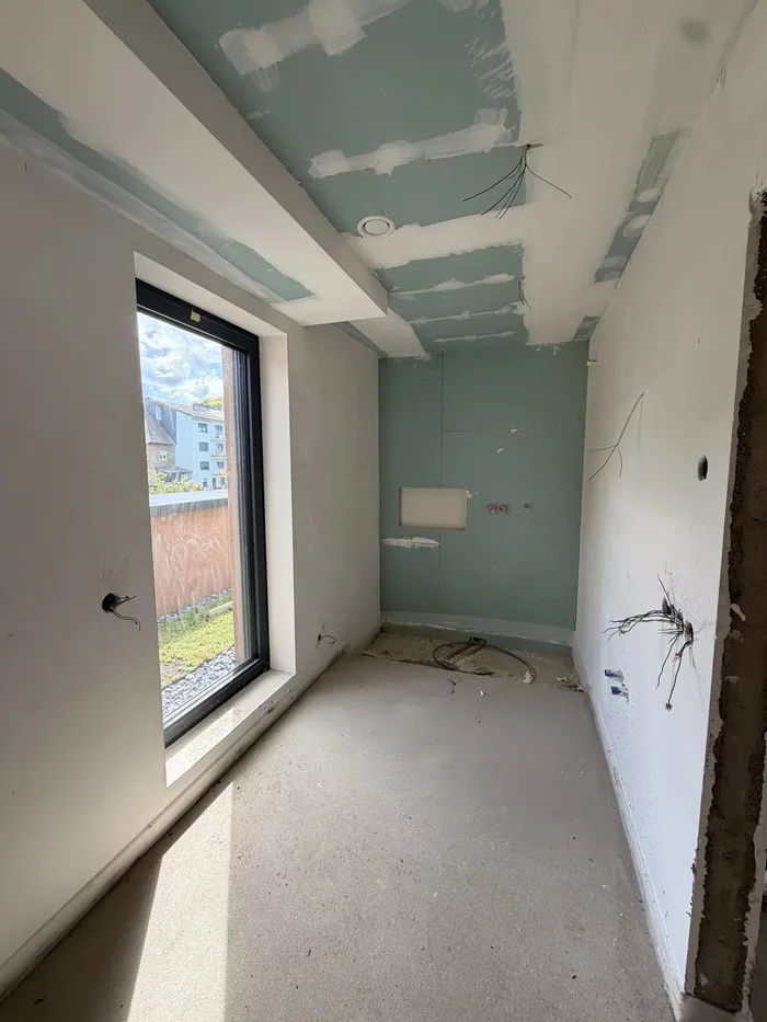 Pièces - Maison en Construction à Oberkorn avec Terrasse