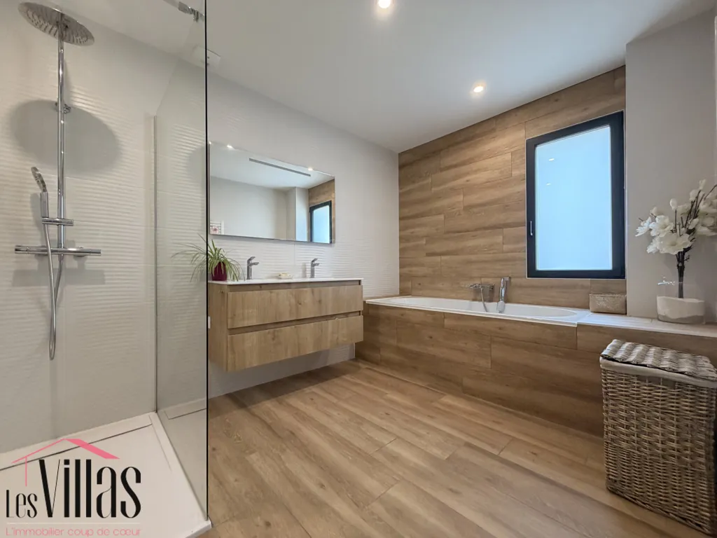 Vannitoad - Contemporary Villa with Pool near Narbonne
