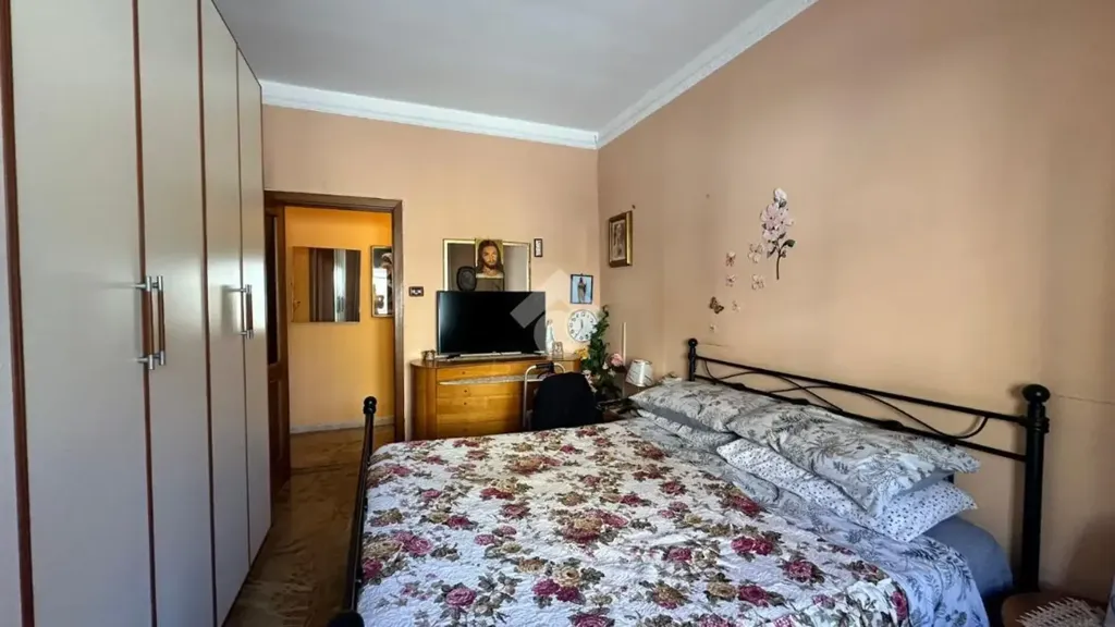 Magamistoad - Three-Bedroom Apartment with Balcony in Crotone