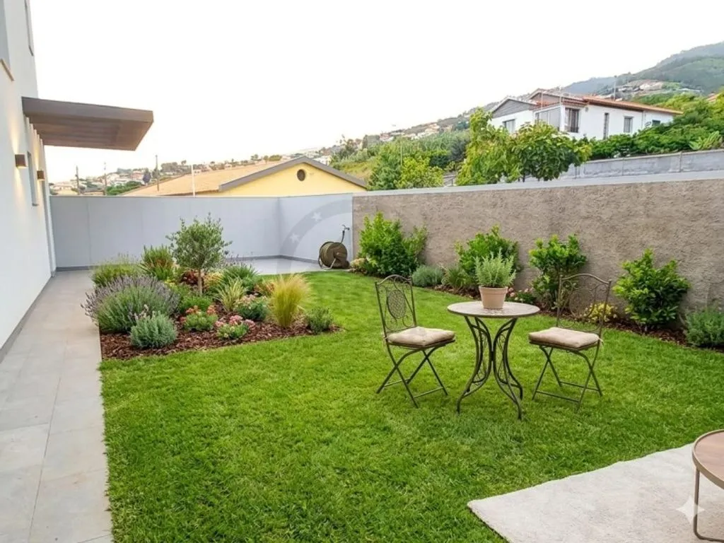 Jardin - Modern Semidetached House with Garden in Sao Roque