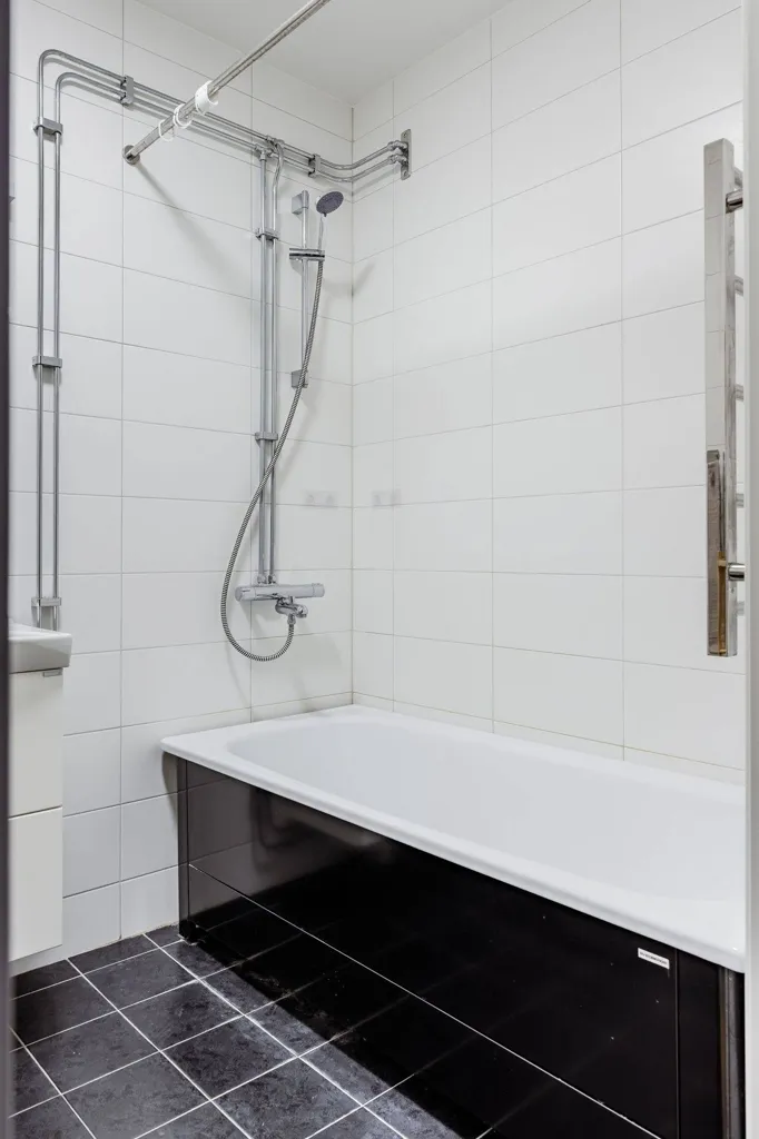 Salles de bain - Apartment with Balcony in Borlänge