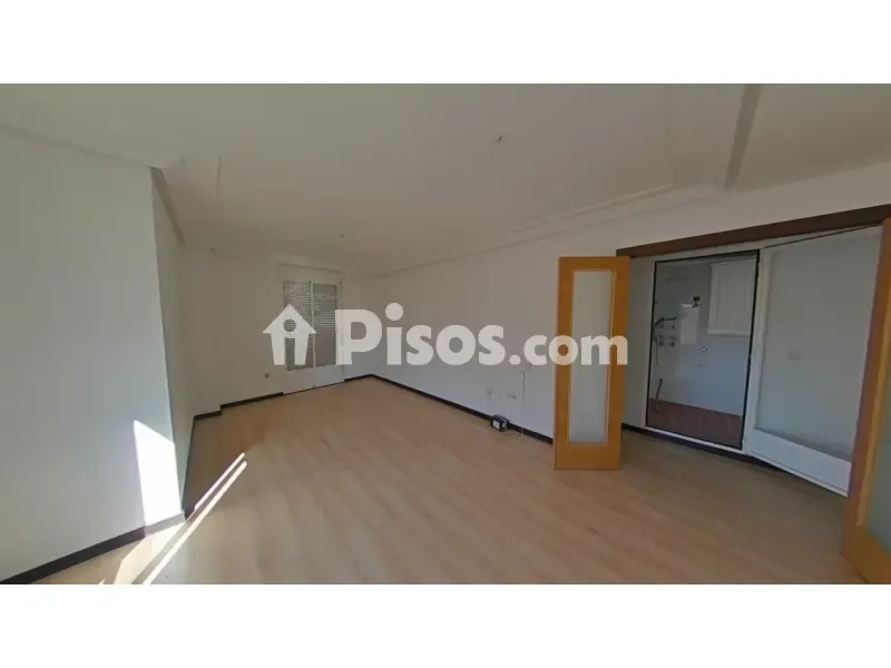 Elutuba - Apartment with Potential in Calle de los Bomberos