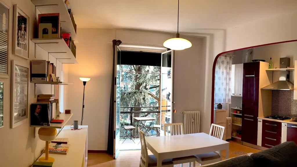 Salle à manger - Armed Studio with Balcony in Milan