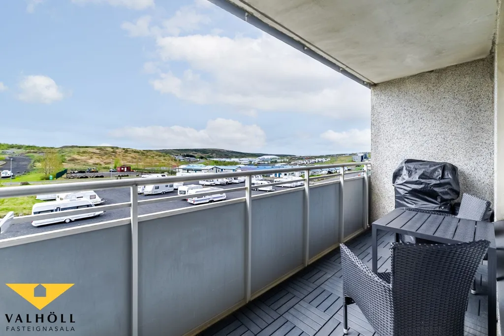 Balcone - Apartment with Elevator in Vindakór