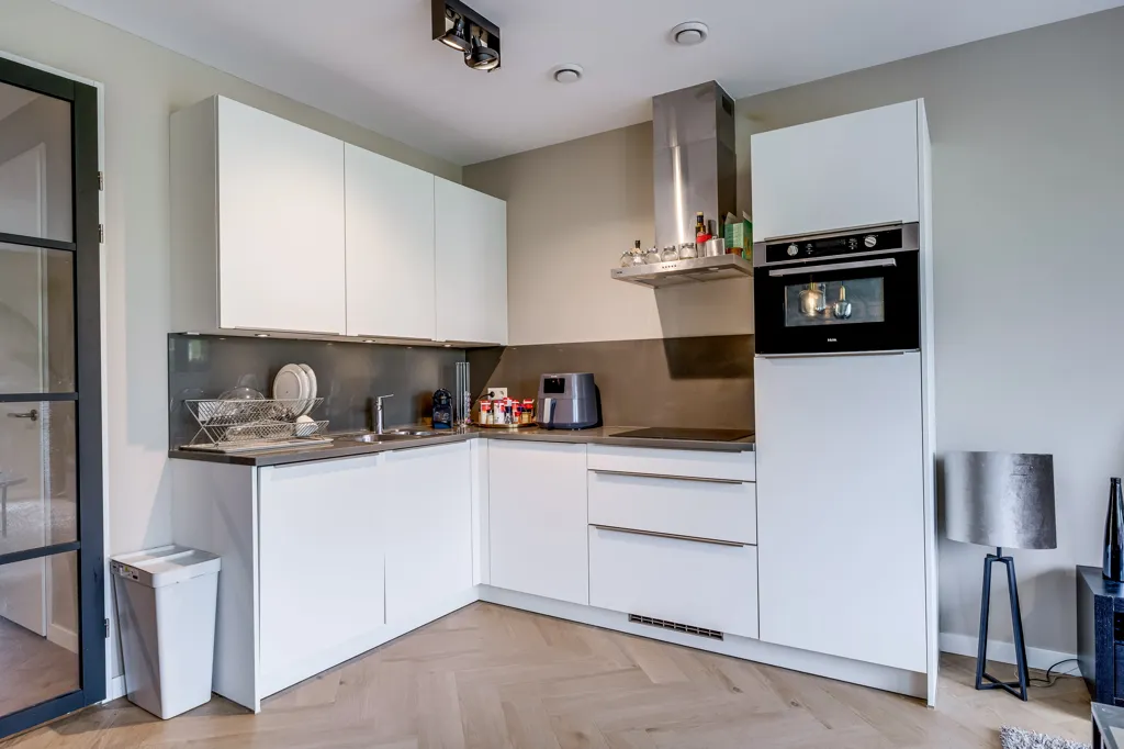 Köök - Modern Flat with Patio in Leeuwesteyn