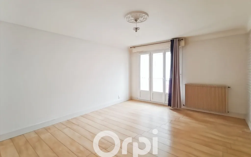 Toad - T2 Apartment with Balcony in La Roche-sur-Yon