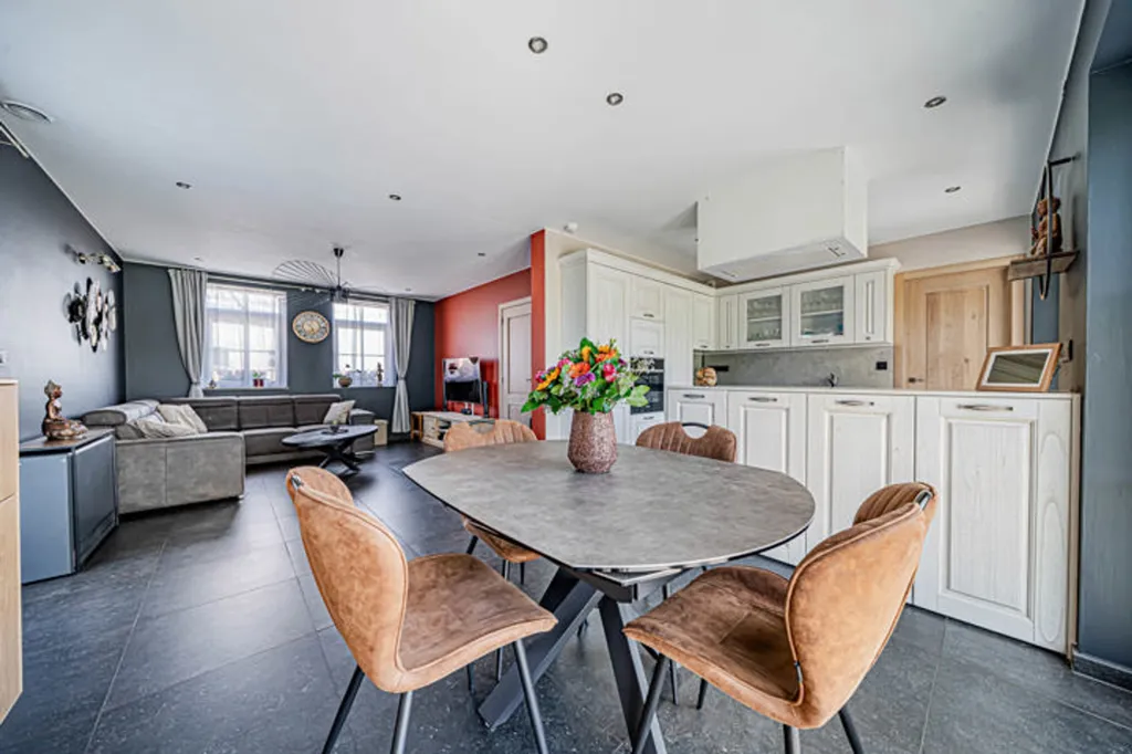 Sala da pranzo - Modern House with Terrace in Donceel