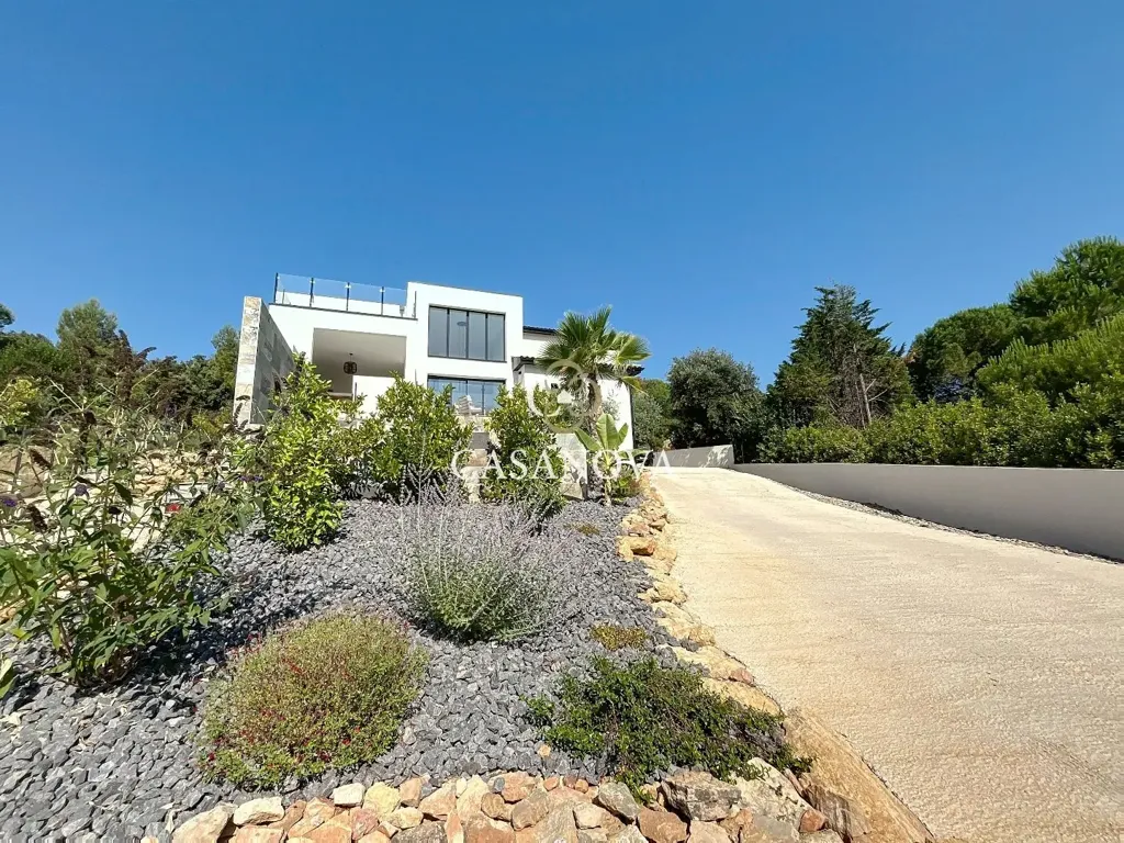 Extérieur - Villa Contemporaine avec Vue Panoramique à Clermont-l'Hérault