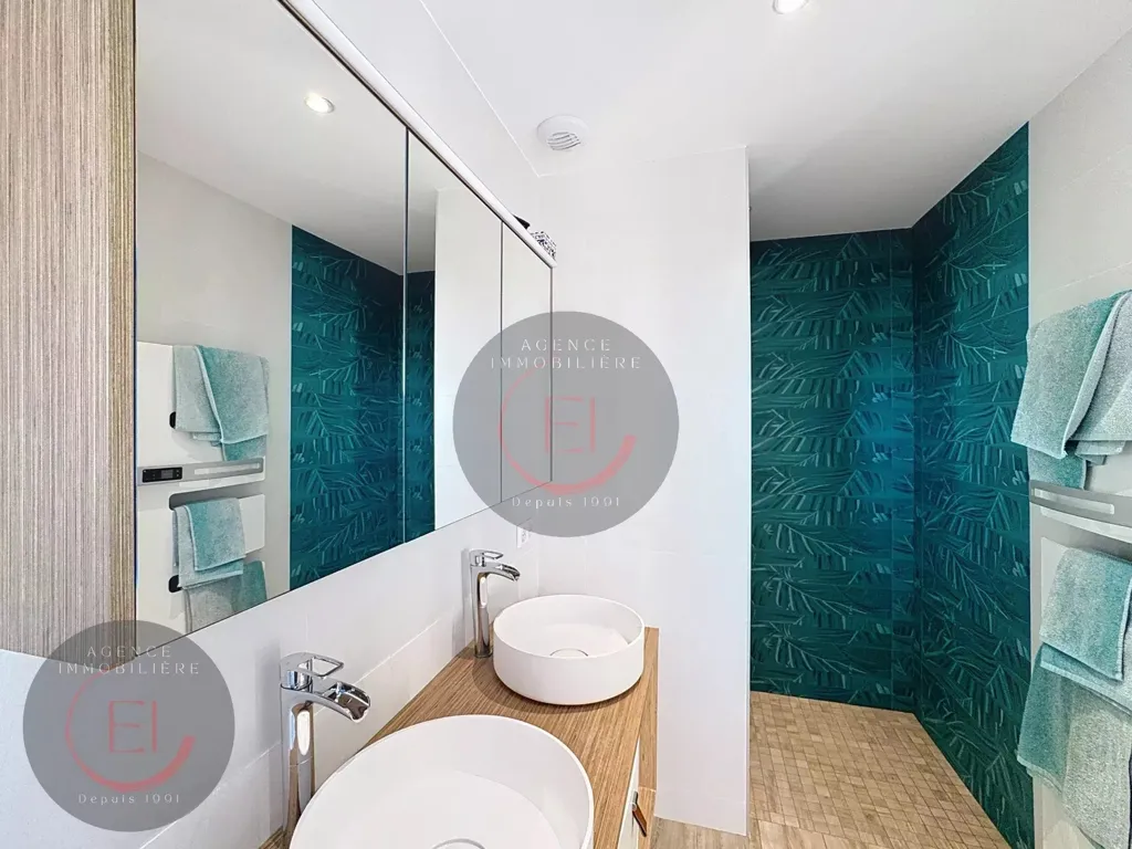Vannitoad - Contemporary Villa with Pool in Secure Estate