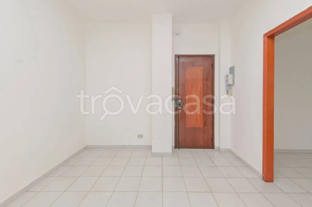 hallway_entrance