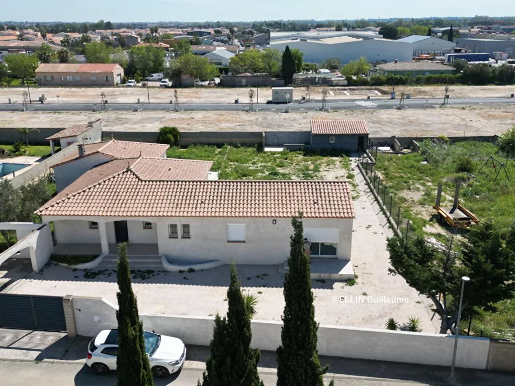 Vue aérienne - Villa de Plain Pied avec Piscine à Pia