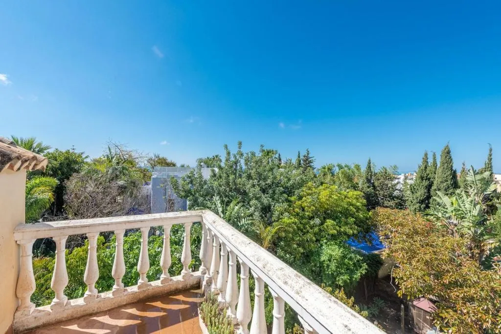 Rõdu - Chalet with Pool in Marbella's Old Town
