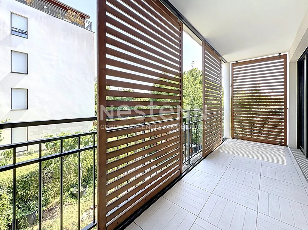 Balcone - 4-Piece Flat with Loggia in Villaroy, Guyancourt