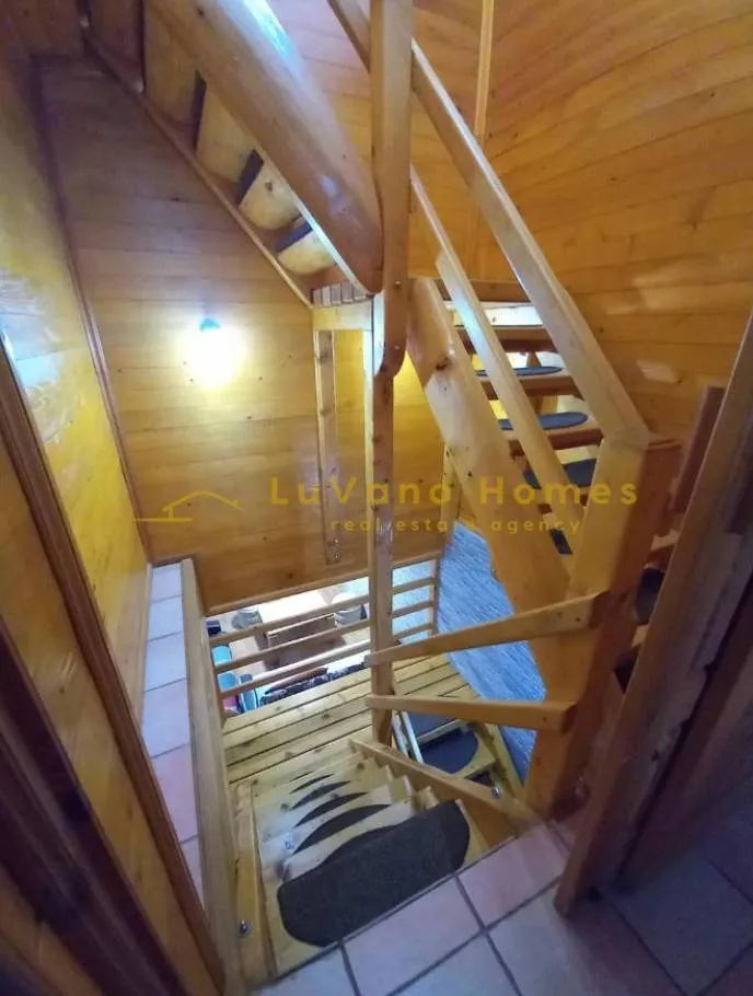 Rooms - Self-Contained House with Pool in Kuterevo, Otočac