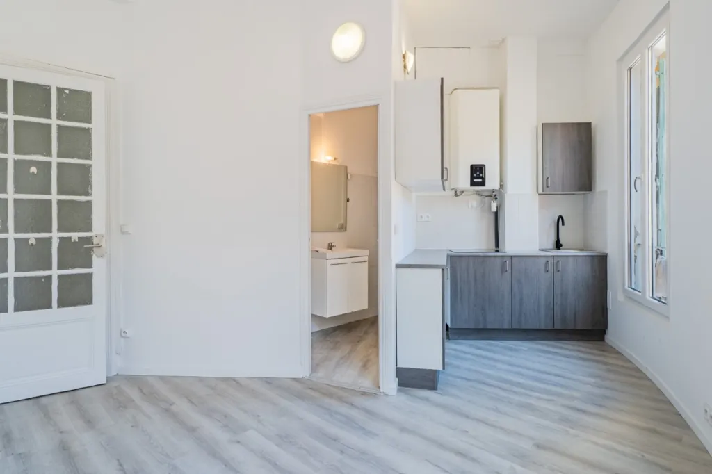 Cuisine - Appartement 2 Pièces avec Vue sur Garibaldi à Nice