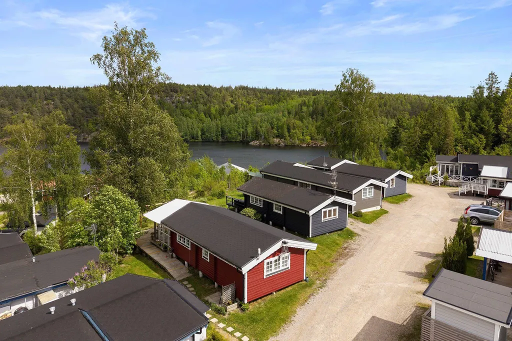 Vue aérienne - Co-op Cottage with Lake View at Ryrsjön