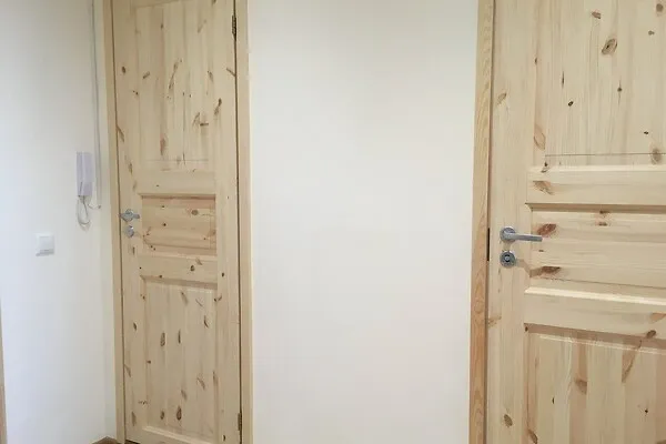hallway_entrance