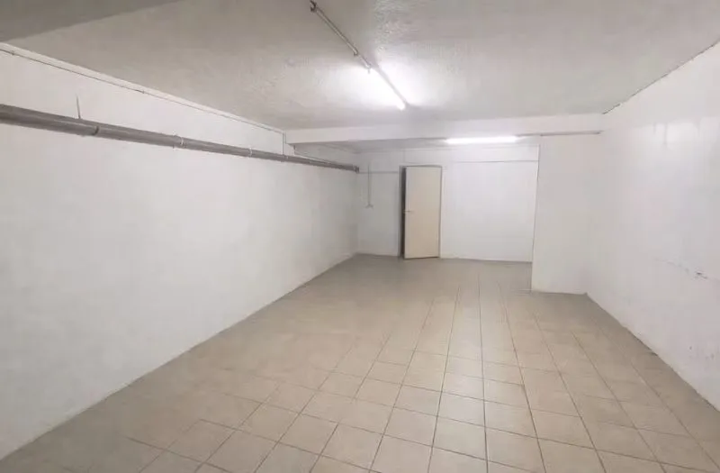 Garage - Secure Storage Unit in Sanary-sur-Mer
