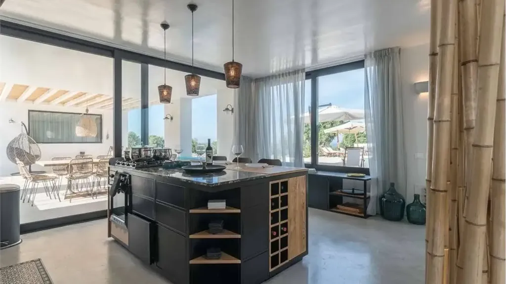 Cuisine - Mediterranean Villa with Sea View, Carovigno