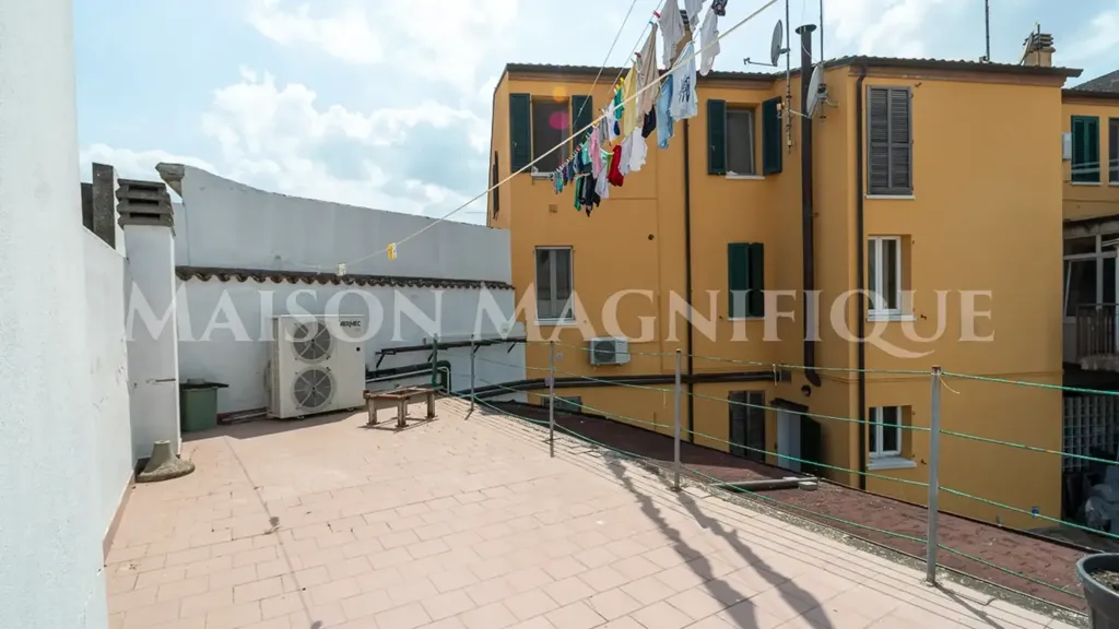Terrass - Modernised Apartment with Monument View in Comacchio