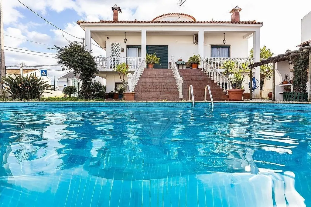 Bassein - Luxury Villa with Sea View in Sesimbra