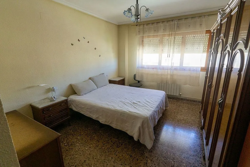 Chambres - Apartment with Balcony and Park View in Ibi