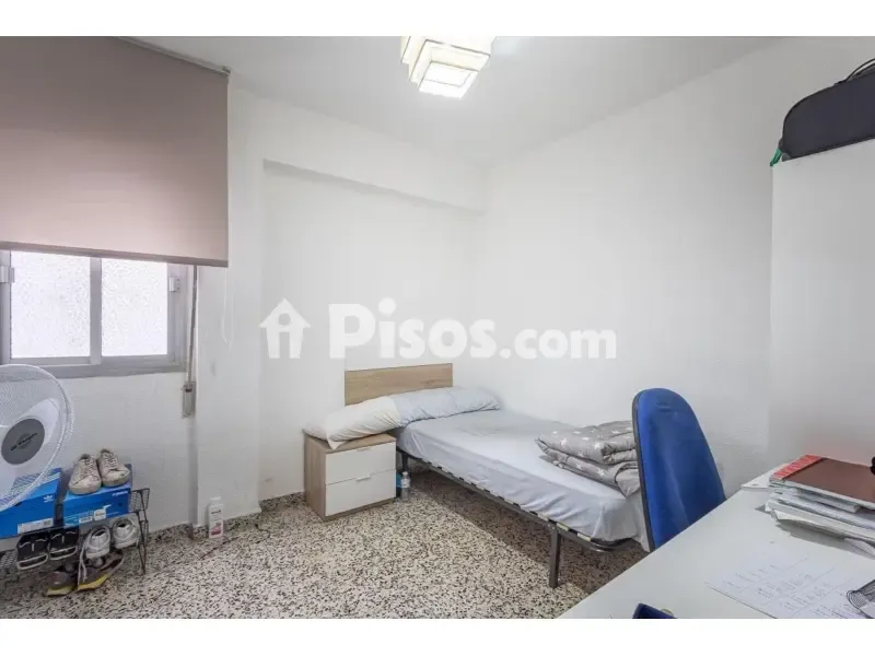 Chambres - Appartement 4 pièces à ES