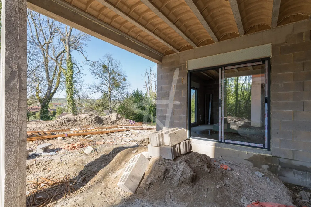 Pièces - Villa Contemporaine avec Terrasses à Rozérieulles