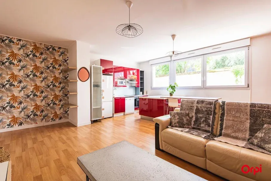 Séjour - Appartement 3 Pièces avec Jardin Privé à Reims