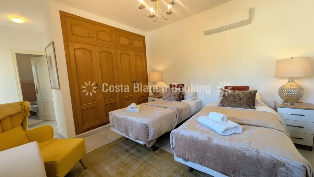 Magamistoad - Pared Villa with Pool near Albir Beach