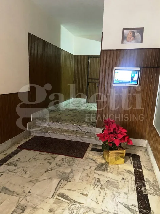 Entrée - Apartment with Balcony in Reggio Calabria