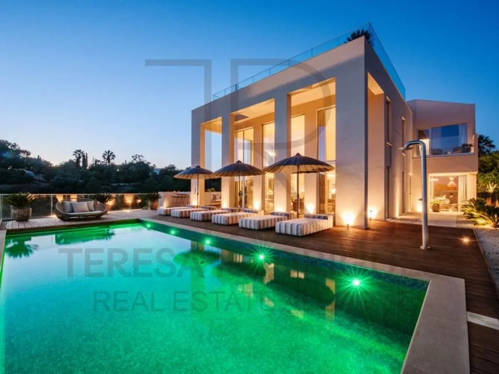 Piscina - Modern House with Sea View in Lagoa