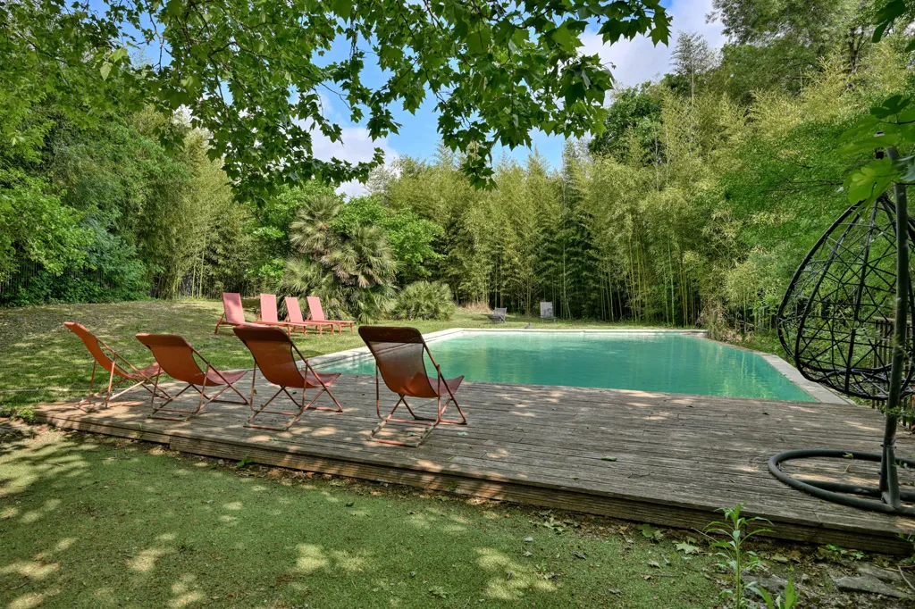 Piscine - Moulin du 17e Siècle avec Piscine à Salinelles