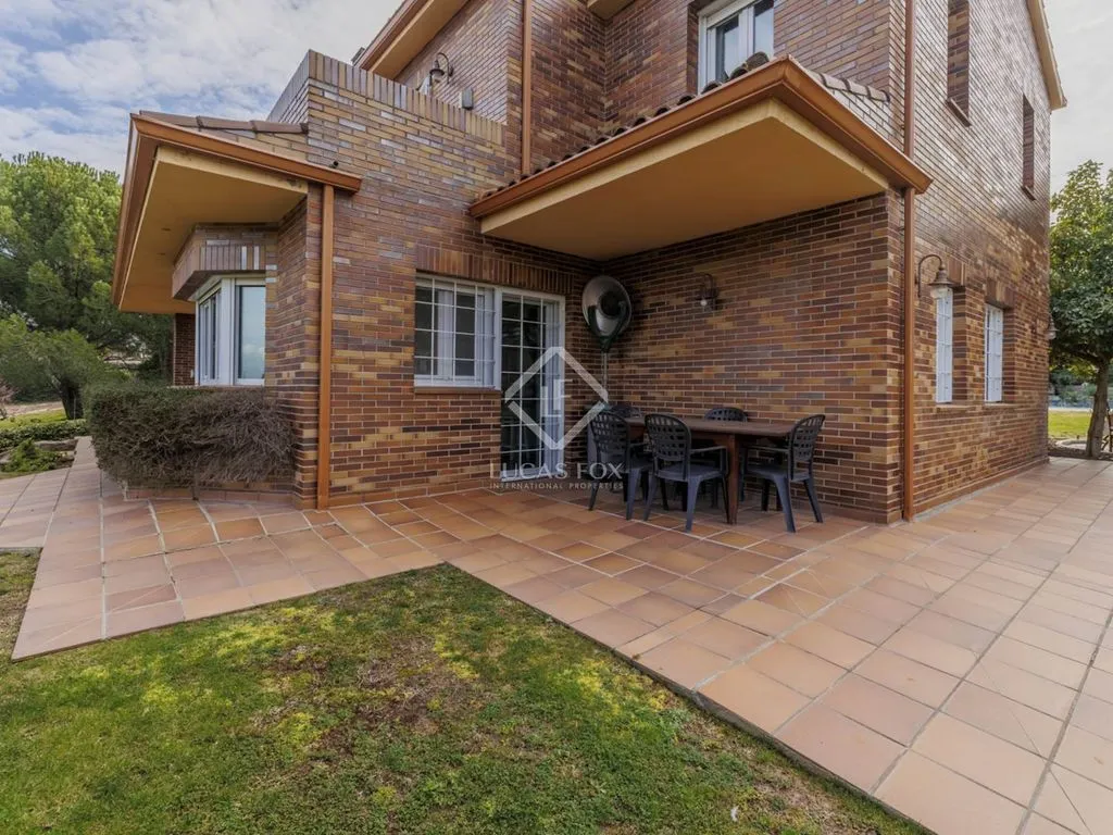 Terrass - Luxury Villa with Pool in Boadilla del Monte