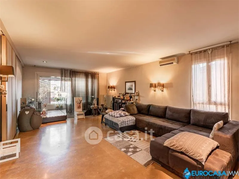 Séjour - Prestigious Attico with Terraces in Carpi