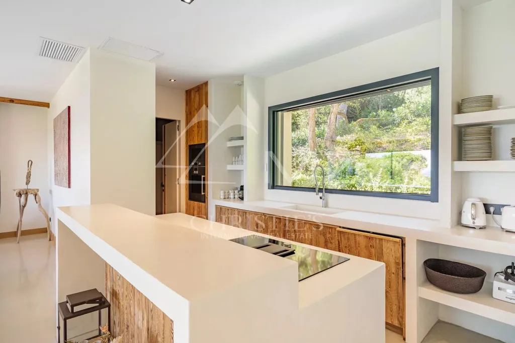 Cucina - New Villa with Sea View in Saint-Tropez